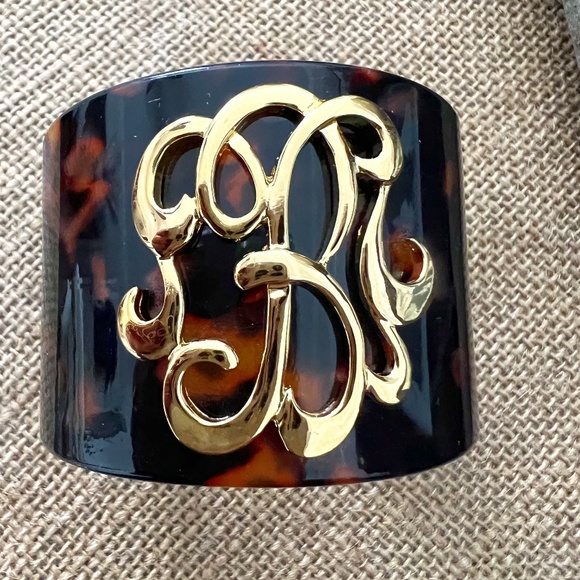 Tortoiseshell gold "B" initial monogramed bracelet - Picture 1 of 1